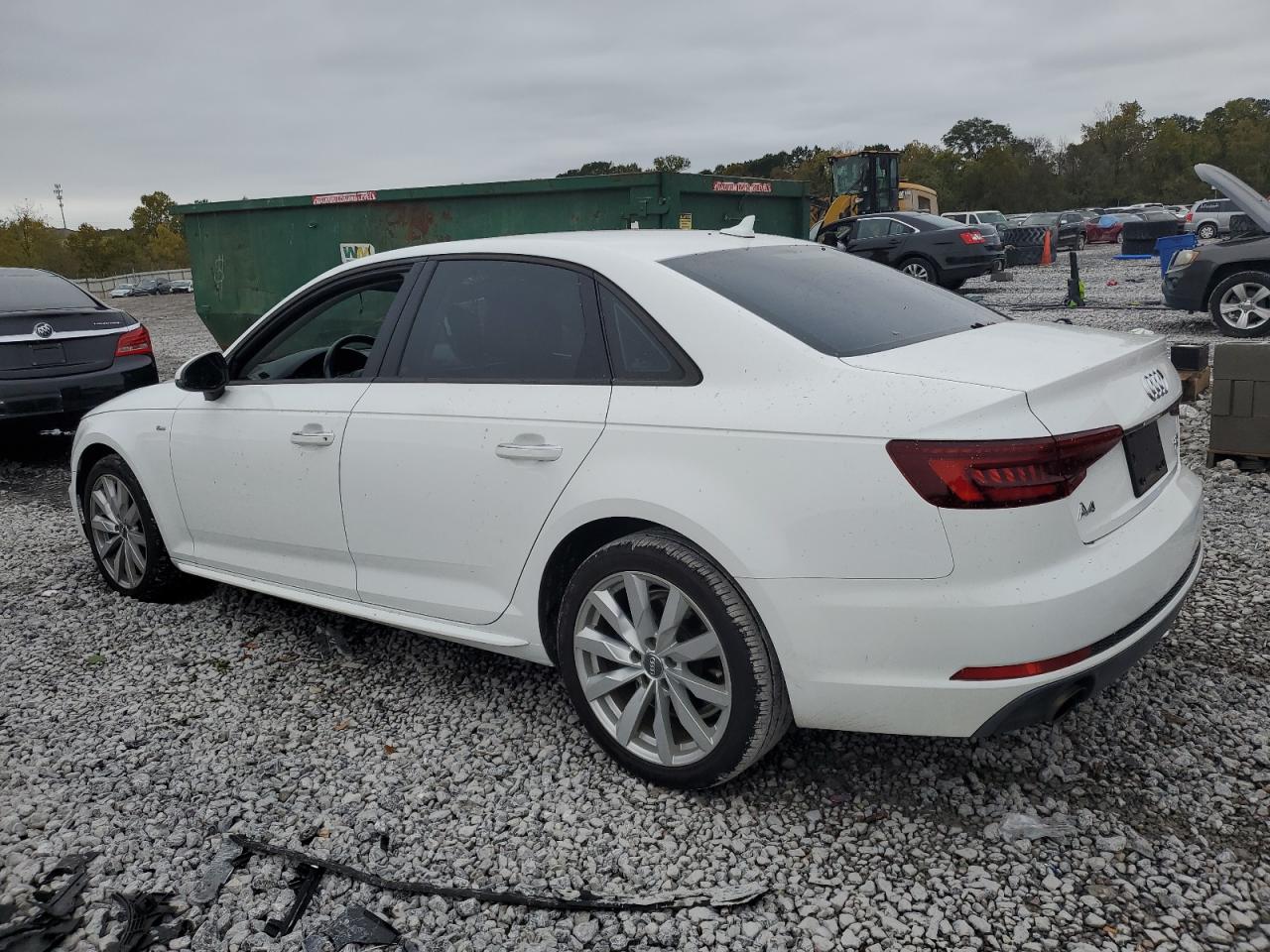 Audi A4 Premium Image 2