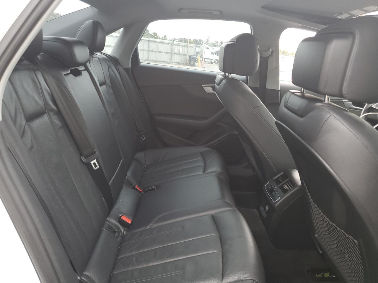 Audi A4 Premium Image 7