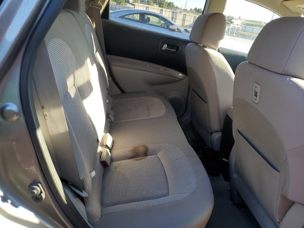 Nissan Rogue S Image 13