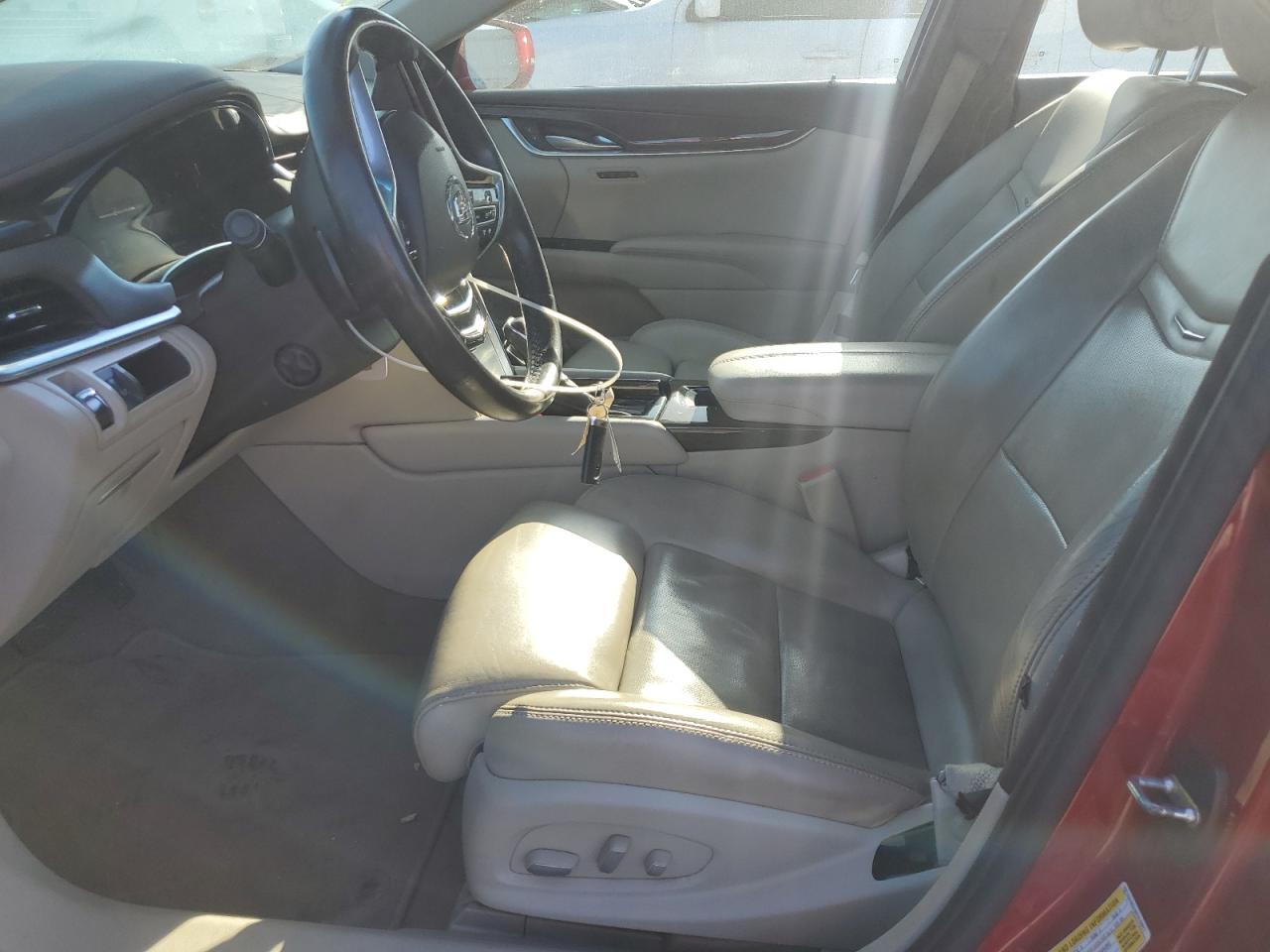 Cadillac XTS Luxury Collection Image 10