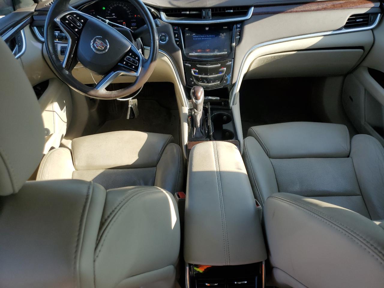 Cadillac XTS Luxury Collection Image 11