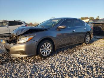  Salvage Nissan Altima