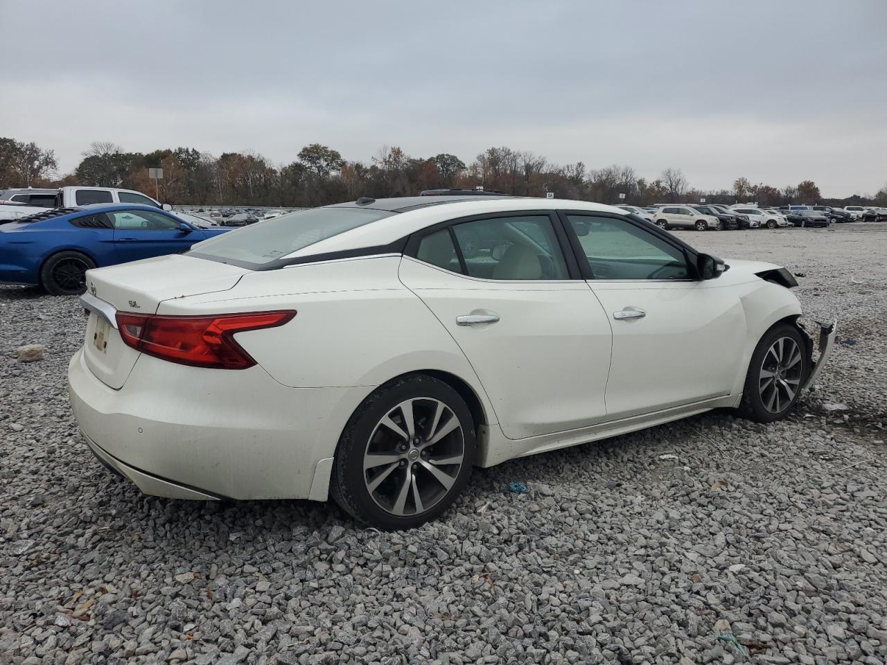 Nissan Maxima 3.5s Image 7