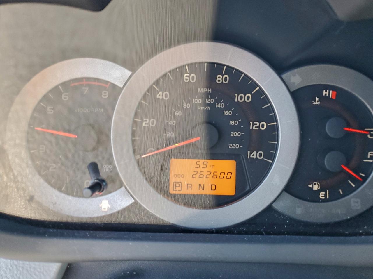 Toyota RAV4 Limited Image 10