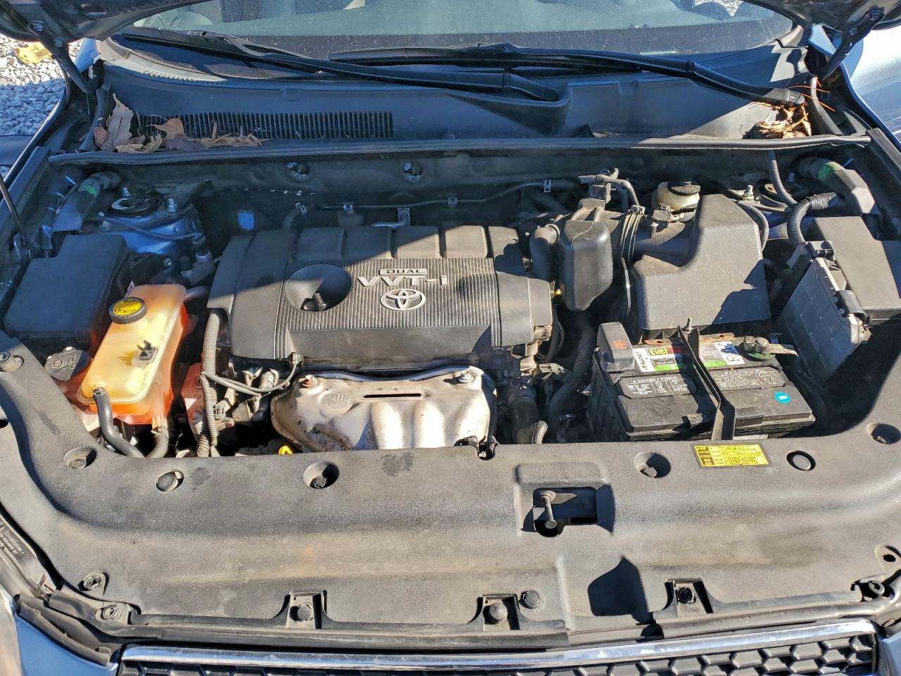 Toyota RAV4 Limited Image 12