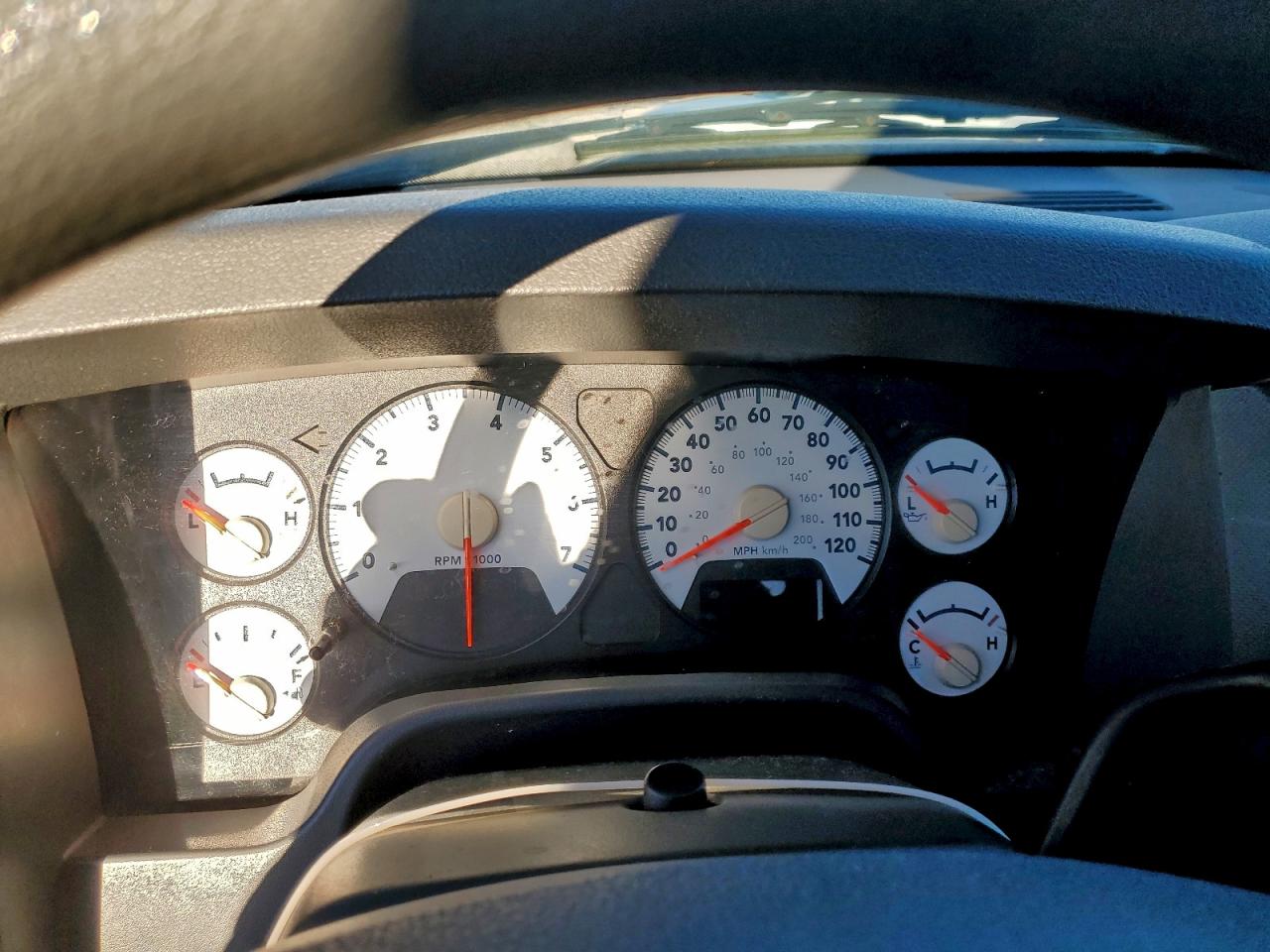 Dodge Ram 1500 St Image 4