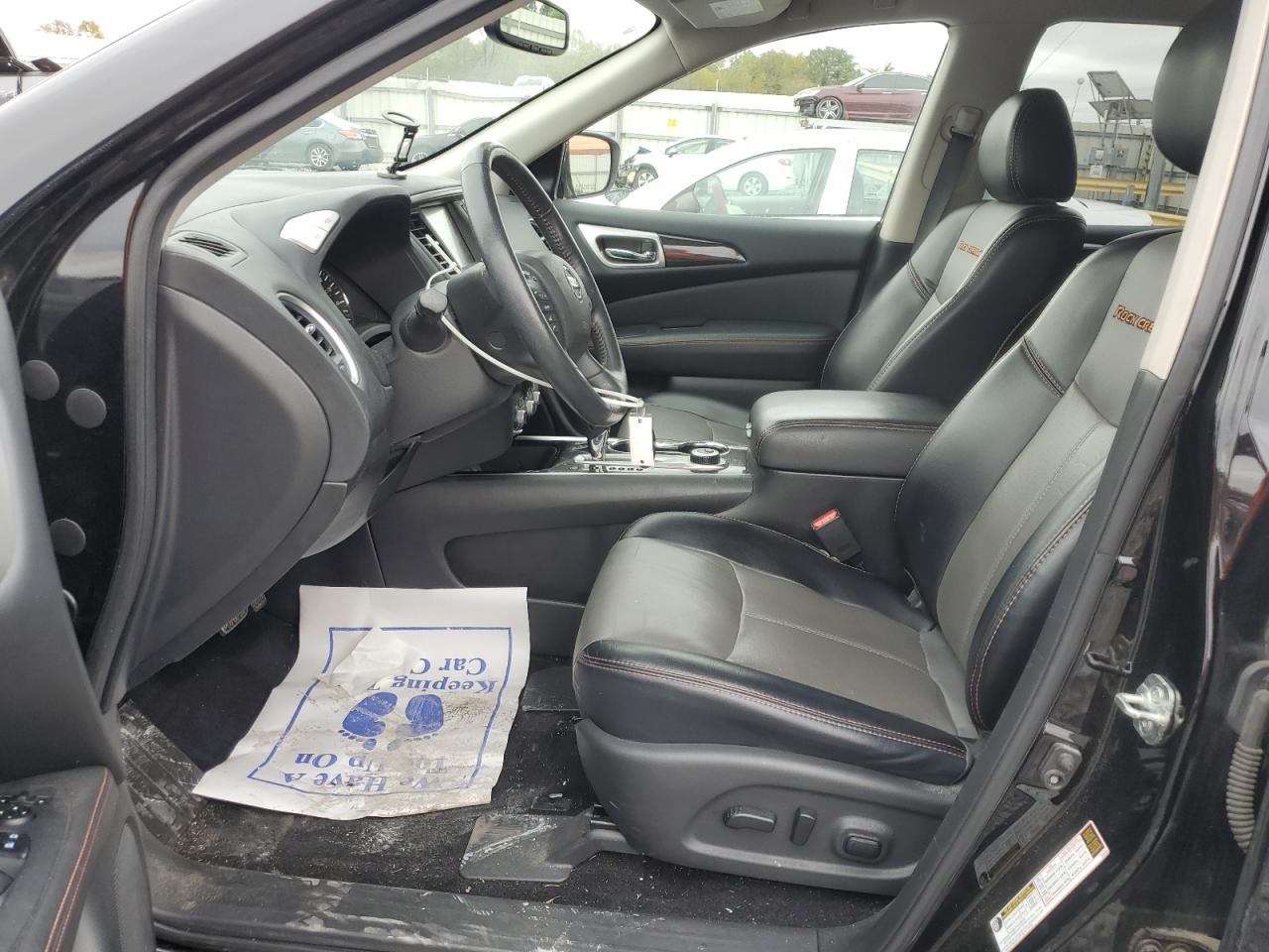 Nissan Pathfinder S Image 8