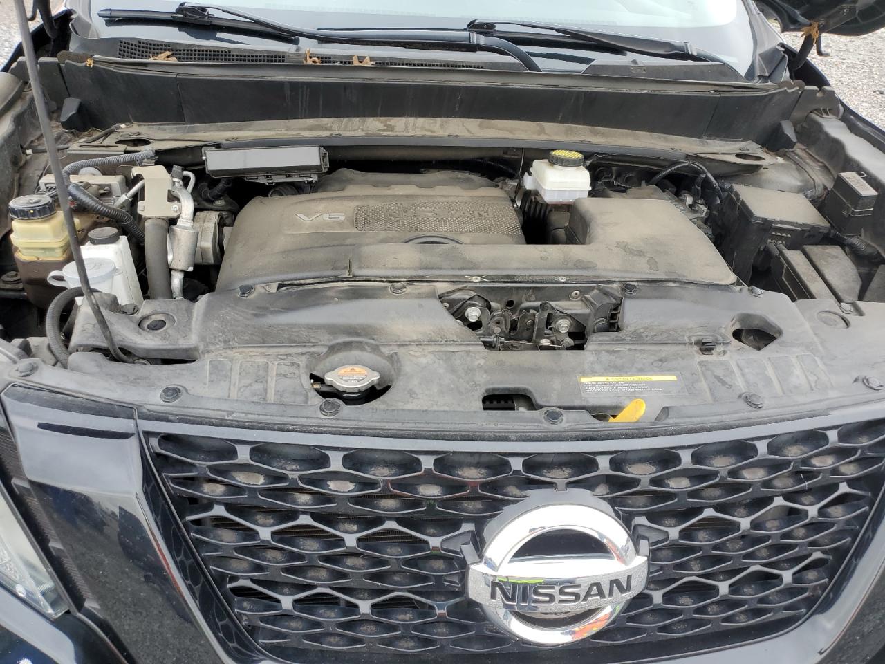 Nissan Pathfinder S Image 10