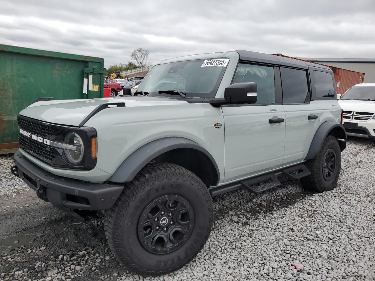 Ford Bronco Base Image 1