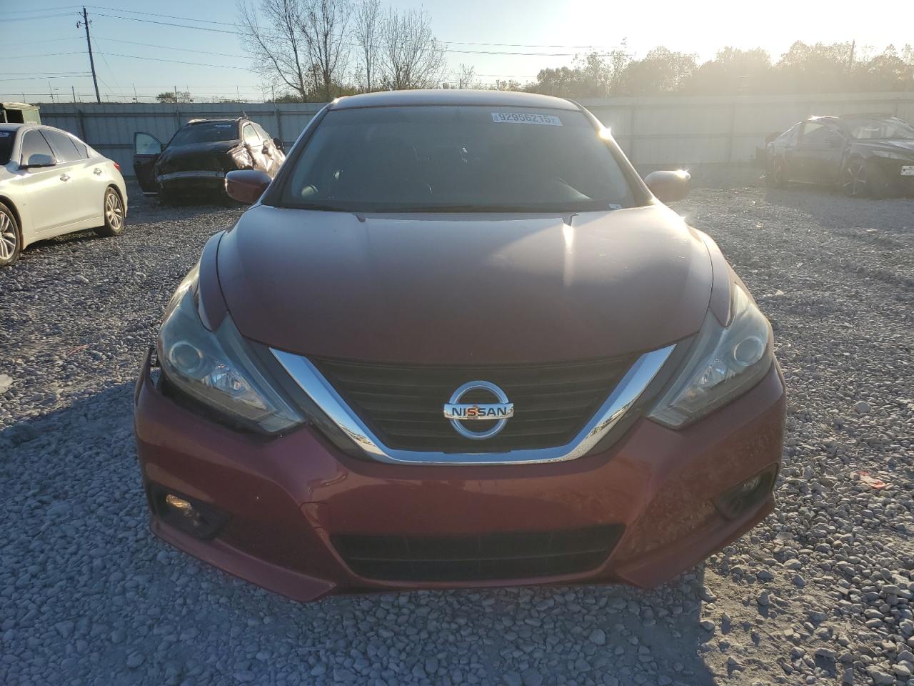 Nissan Altima 2.5 Image 3