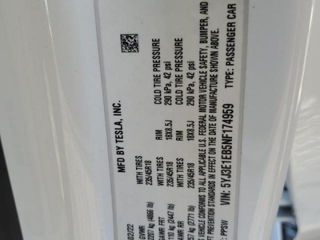 Tesla Model 3 Image 7