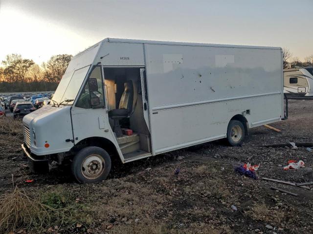  Salvage Freightliner Mt45