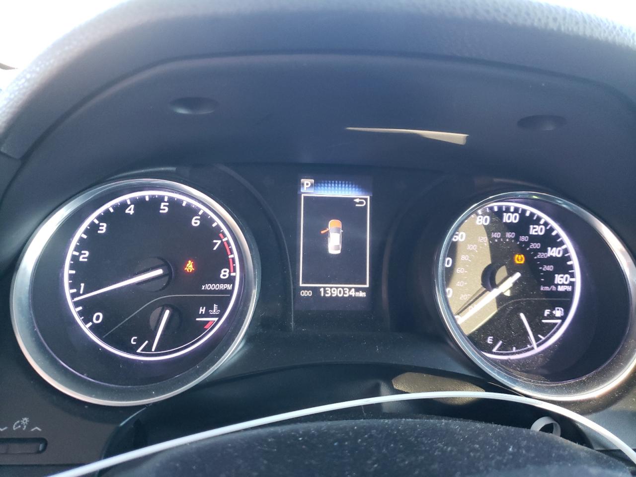 Toyota Camry L Image 11