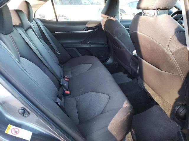 Toyota Camry L Image 10