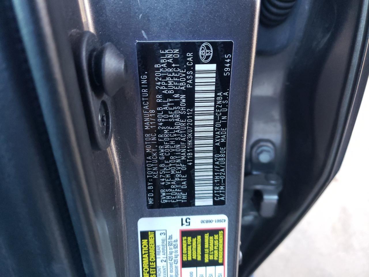 Toyota Camry L Image 9