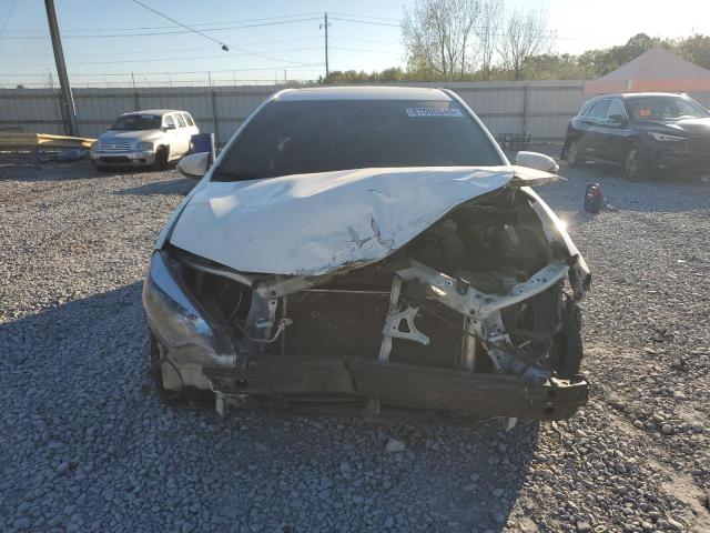 Toyota Corolla L Image 4