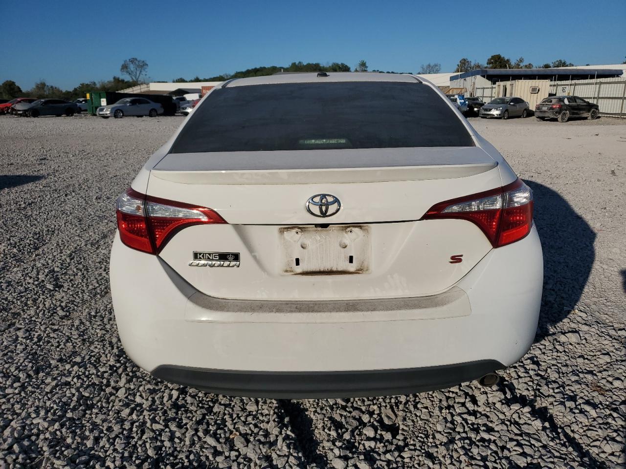 Toyota Corolla L Image 2