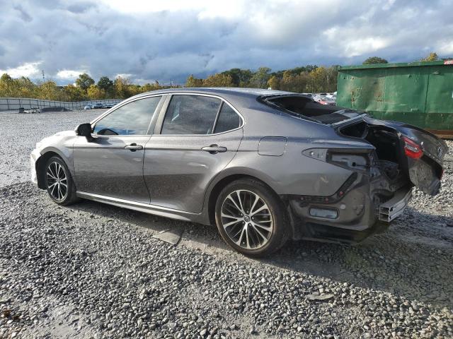 Toyota Camry L Image 2