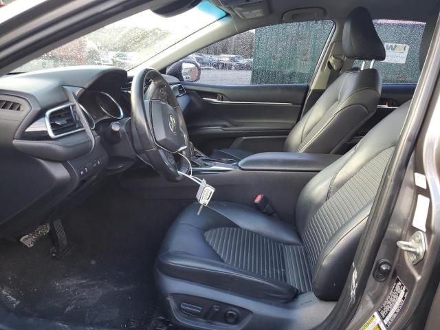 Toyota Camry L Image 11