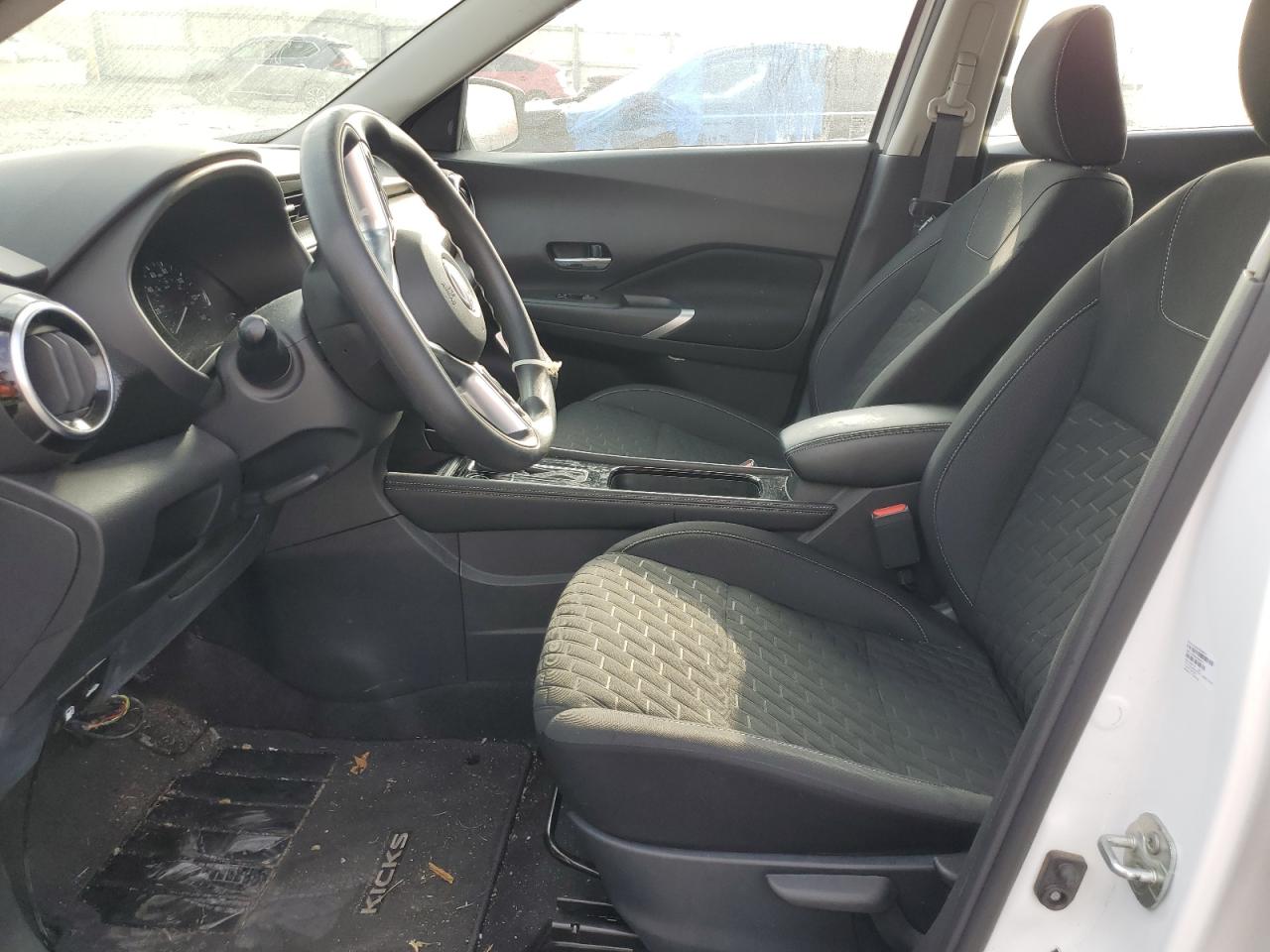 Nissan Kicks Sv Image 4