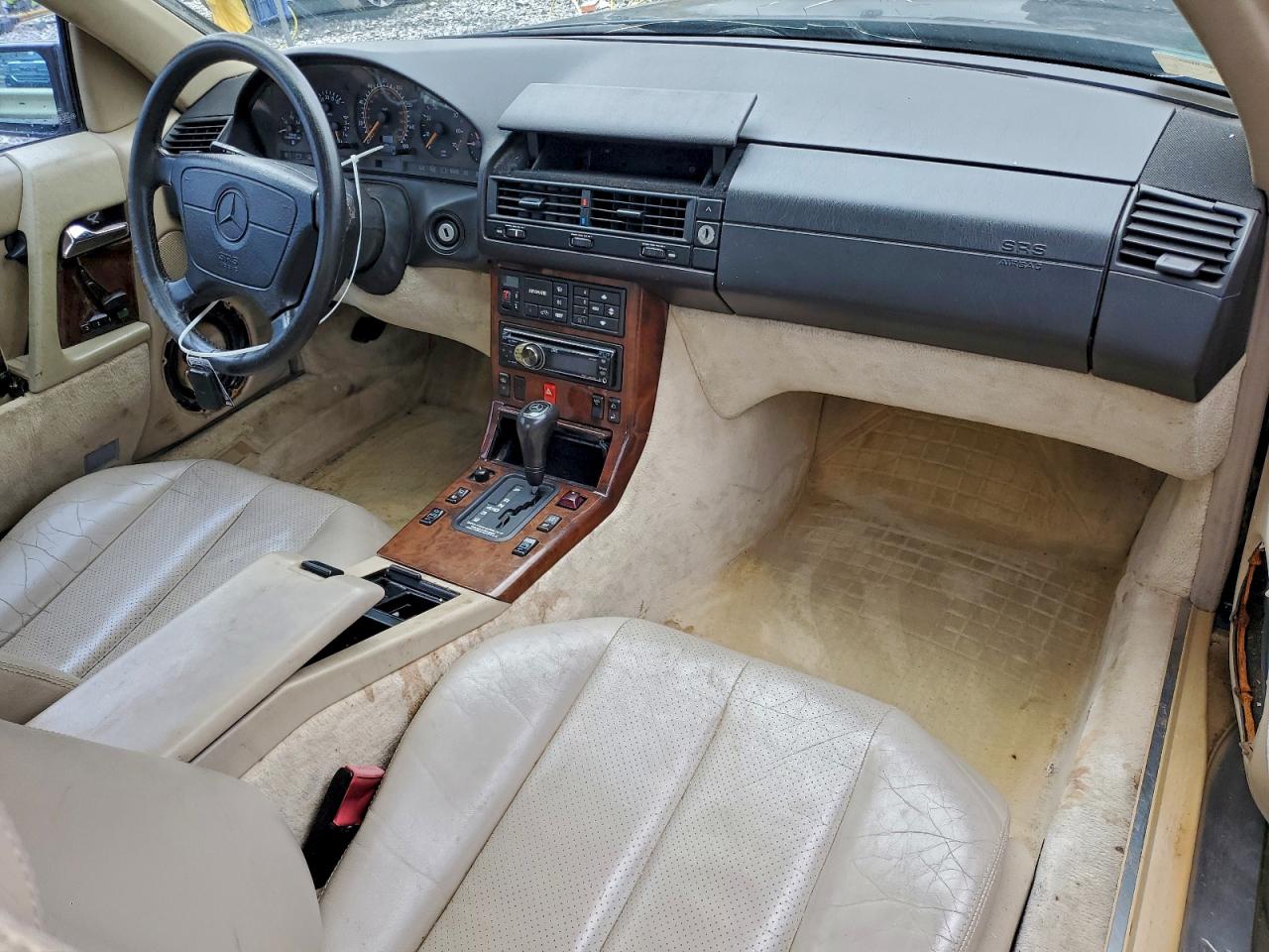 Mercedes-Benz S-Class 320 Image 7