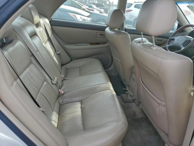 Lexus Es 300 Image 2