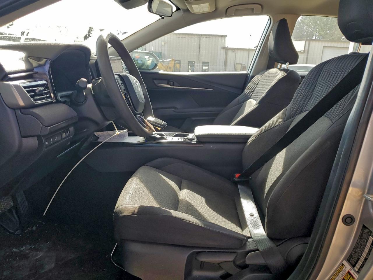 Toyota Camry Xse Image 8