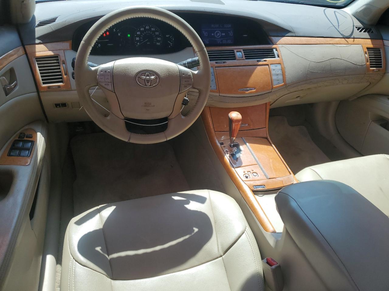 Toyota Avalon Xl Image 4