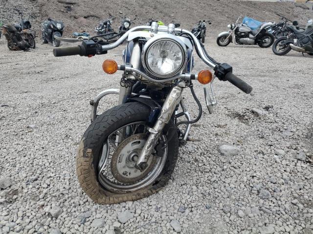 Kawasaki Vulcan 900 D Image 7