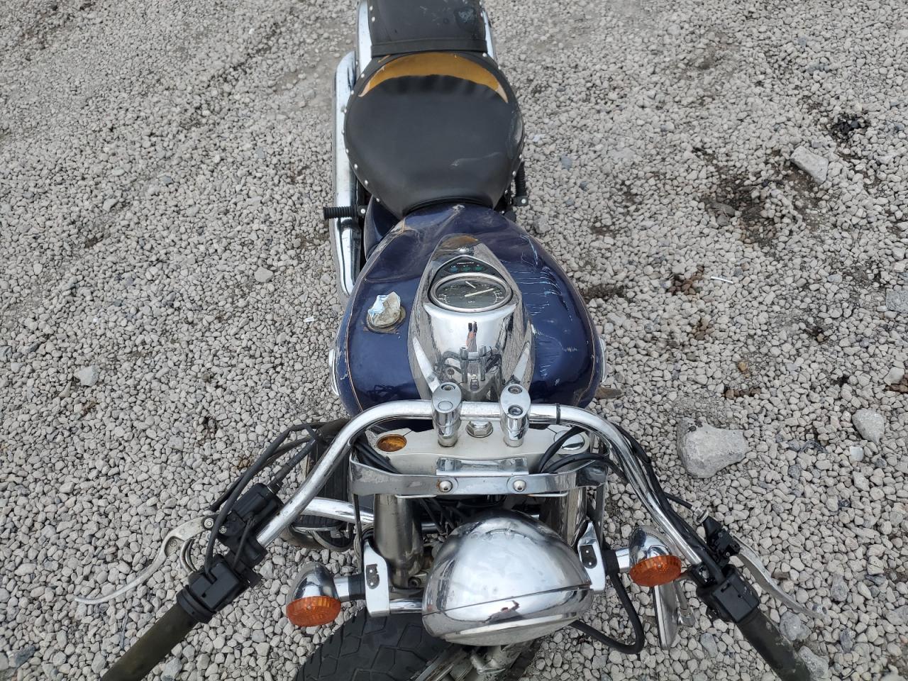 Kawasaki Vulcan 900 D Image 8