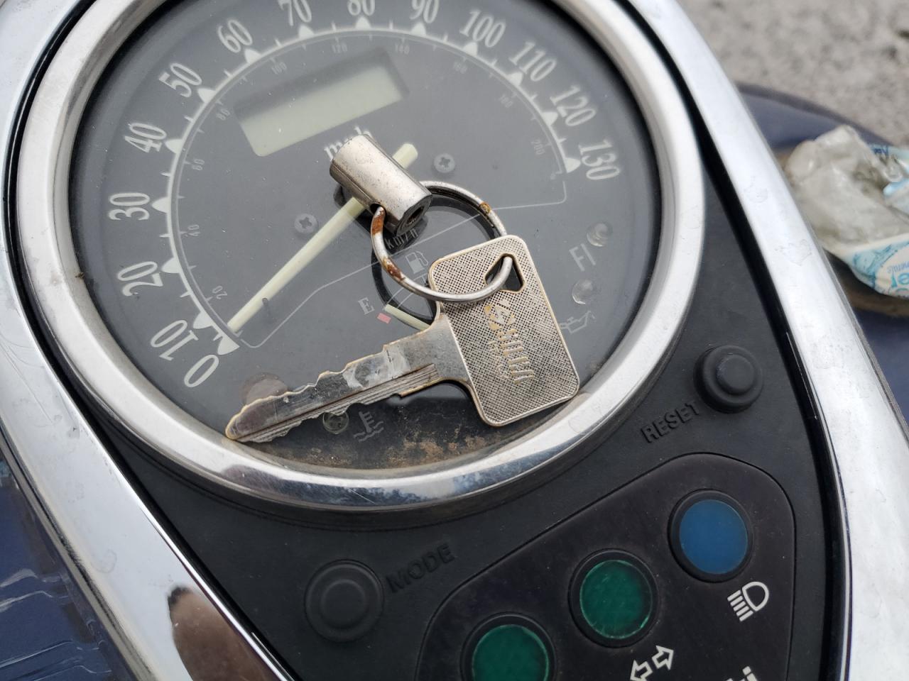 Kawasaki Vulcan 900 D Image 9