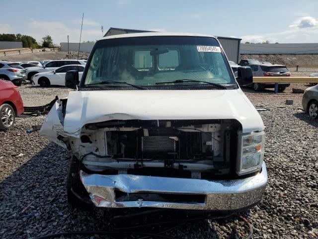 Ford Econoline E250 Van Image 10