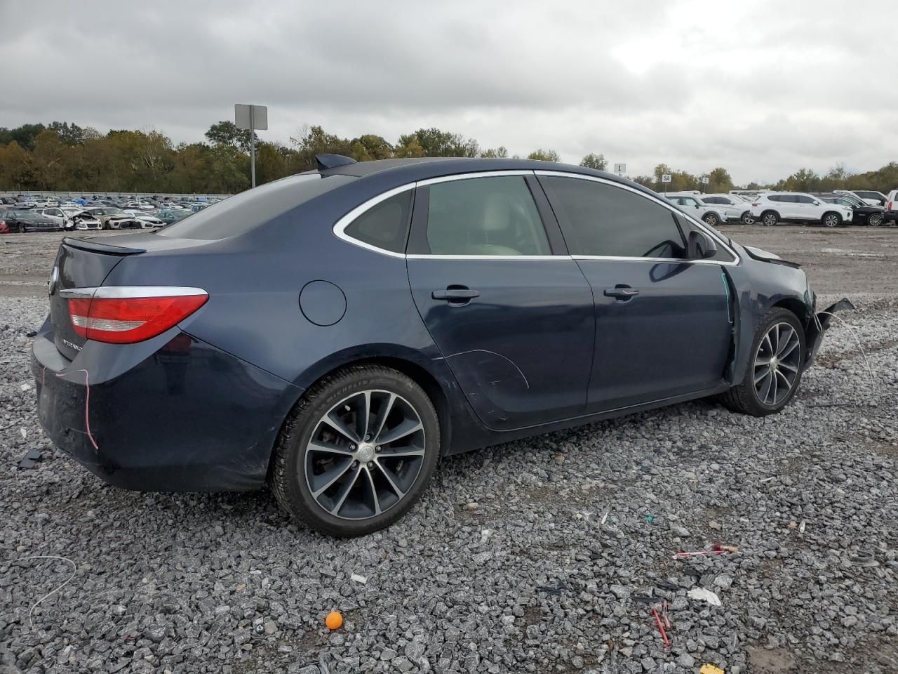 Buick Verano Sport Touring Image 12