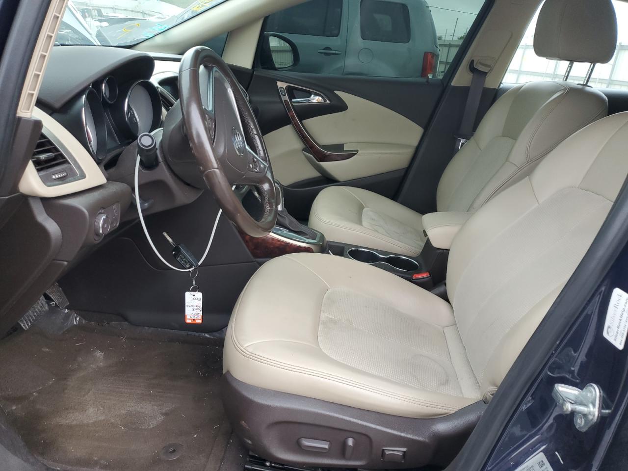 Buick Verano Sport Touring Image 9