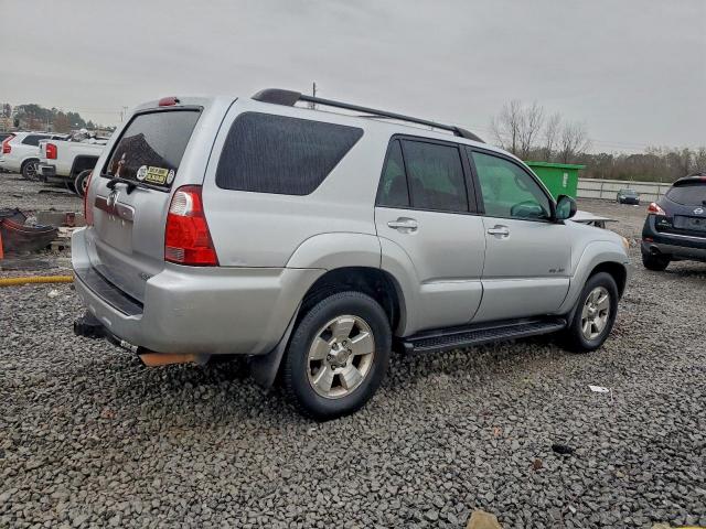 Toyota 4Runner Sr5 Image 2