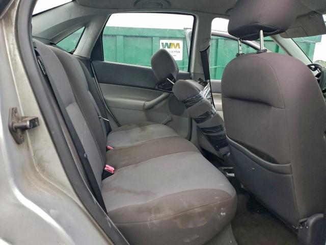 Ford Focus Zx4 Image 4