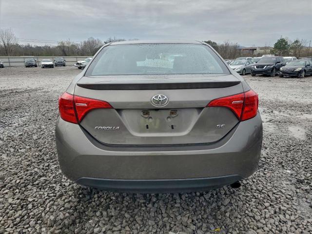 Toyota Corolla L Image 8