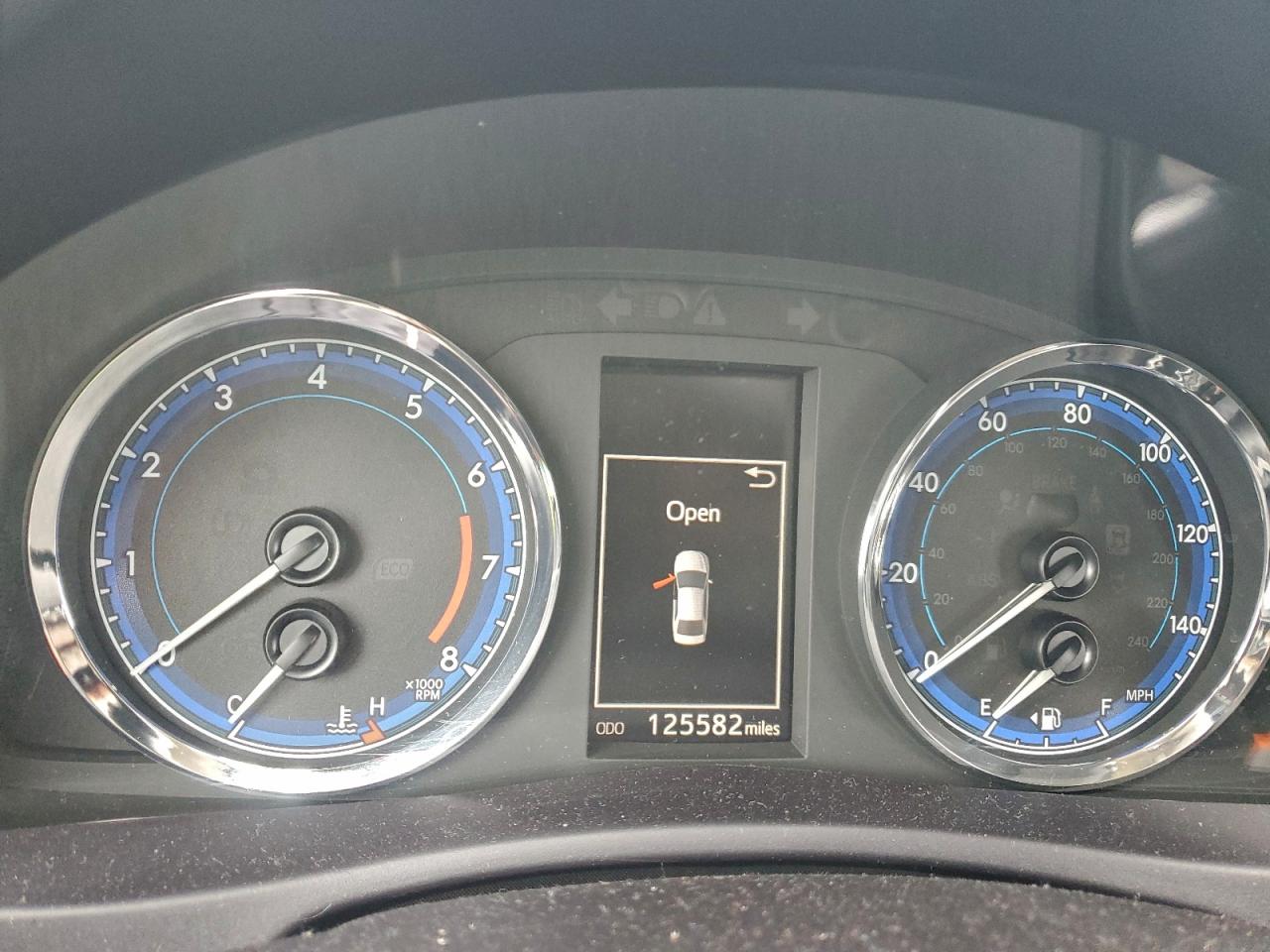 Toyota Corolla L Image 9