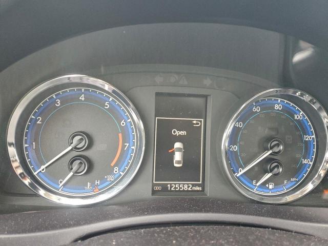 Toyota Corolla L Image 9