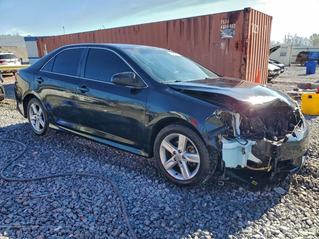 Toyota Camry L Image 4