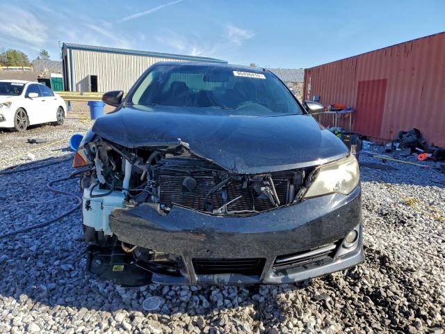 Toyota Camry L Image 3