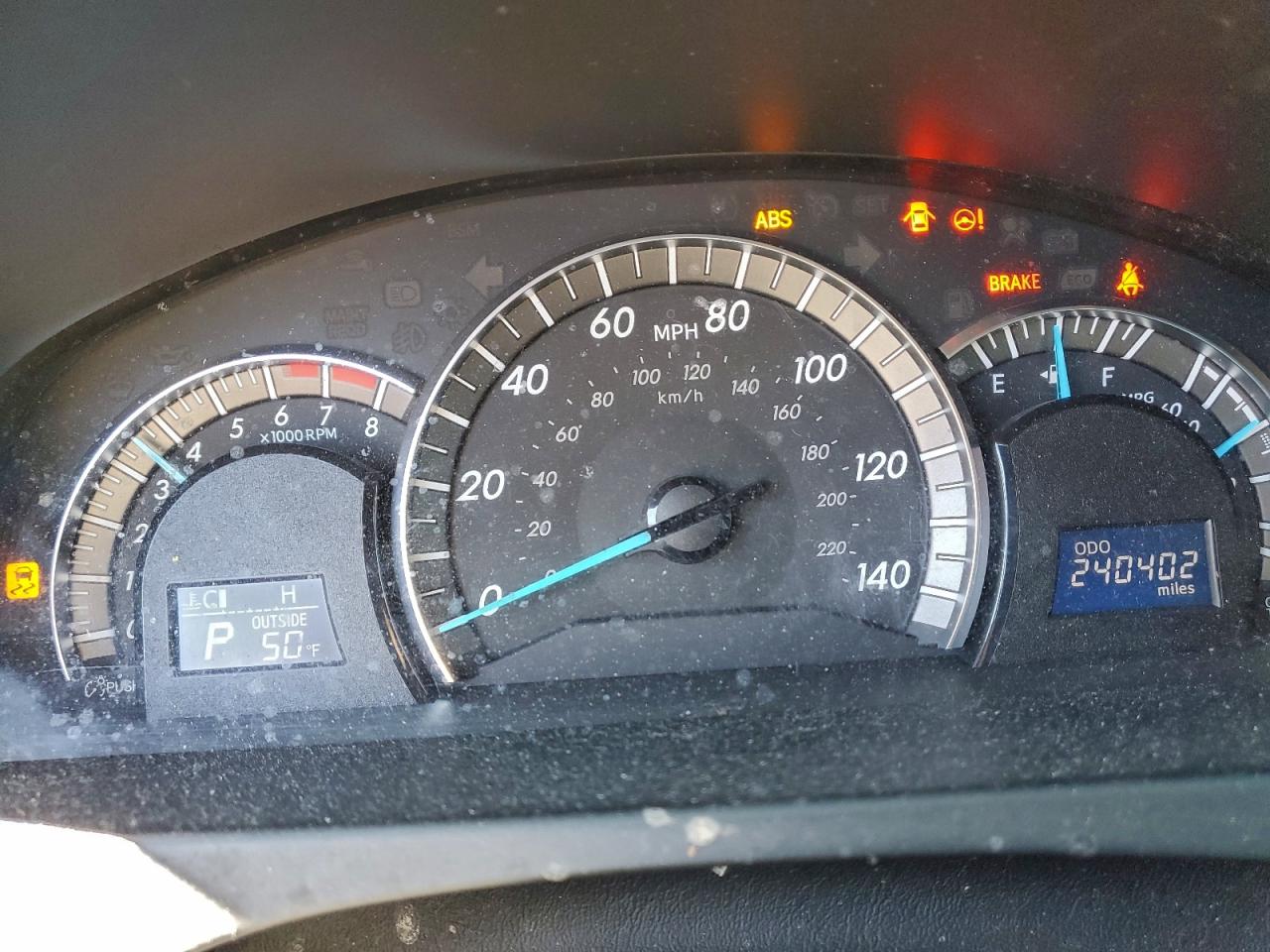 Toyota Camry L Image 11