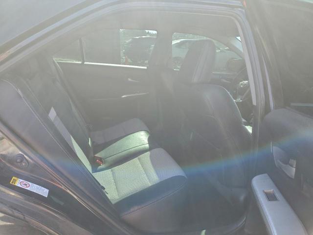 Toyota Camry L Image 10