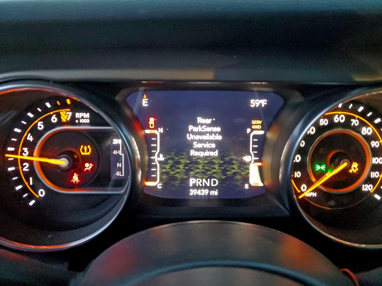 Jeep Gladiator Sport Image 4