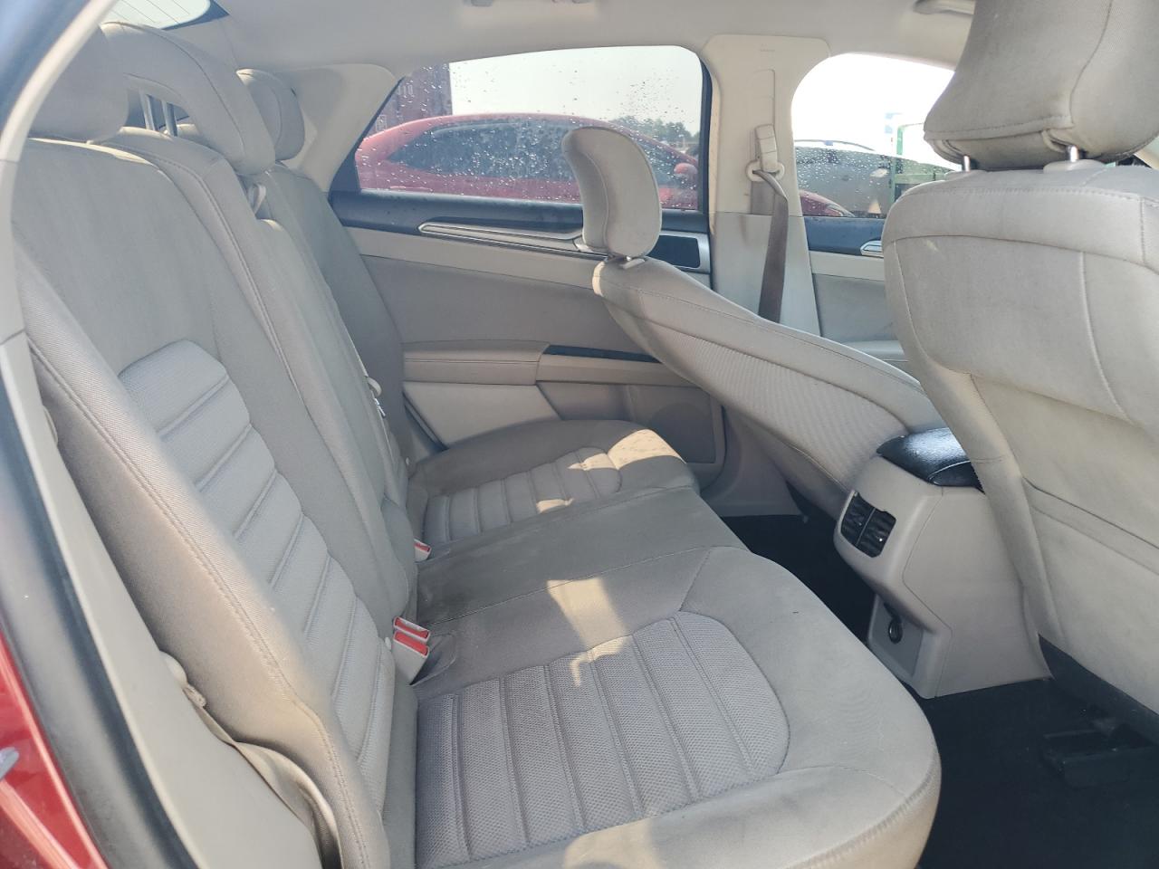 Ford Fusion Se Image 2