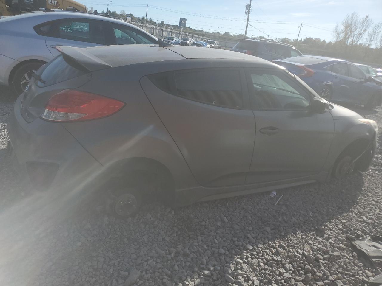 Hyundai VELOSTER Turbo Image 11