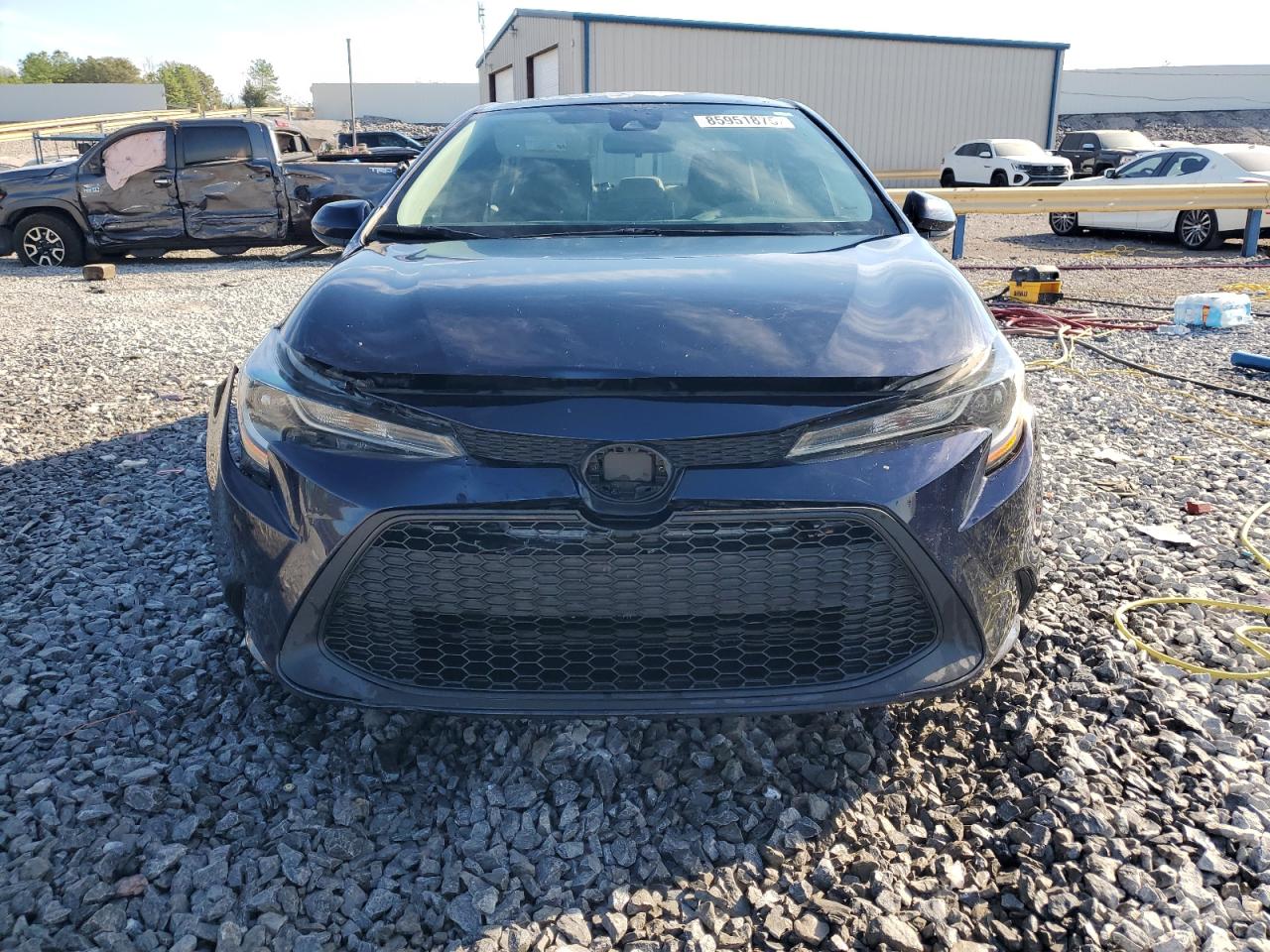 Toyota Corolla Le Image 10