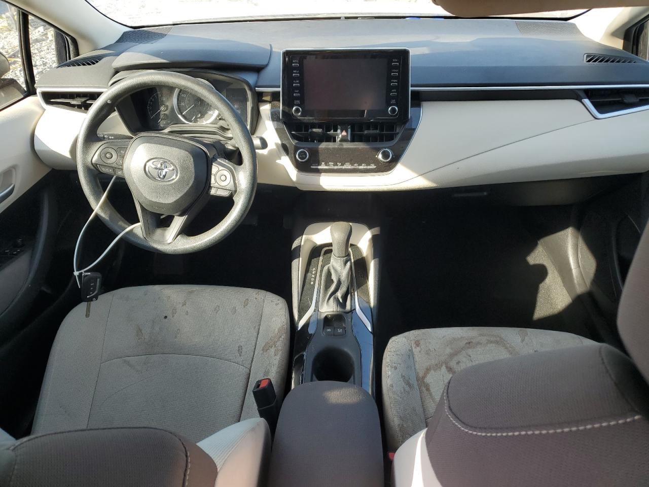 Toyota Corolla Le Image 4