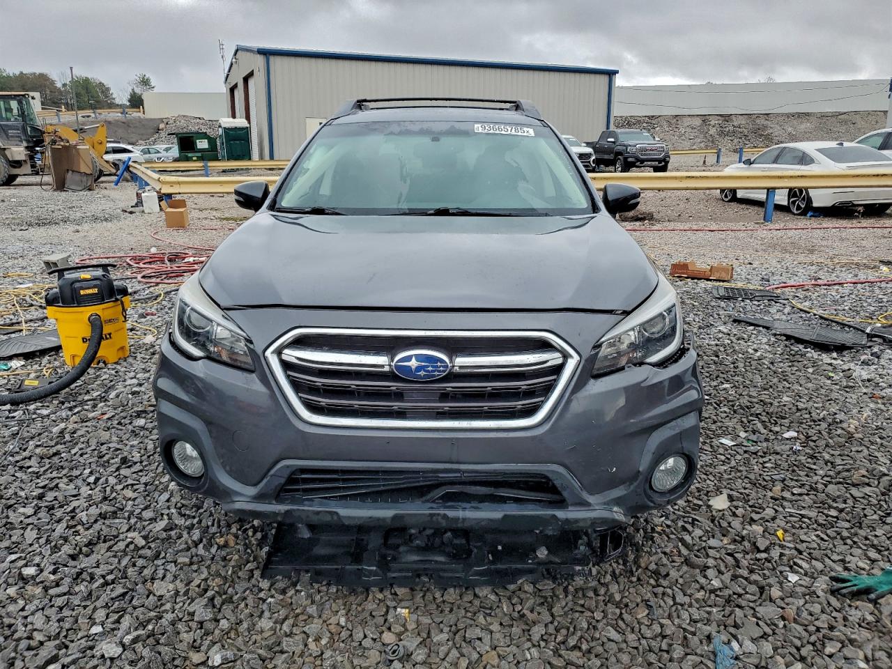 Subaru Outback 2.5i Limited Image 4