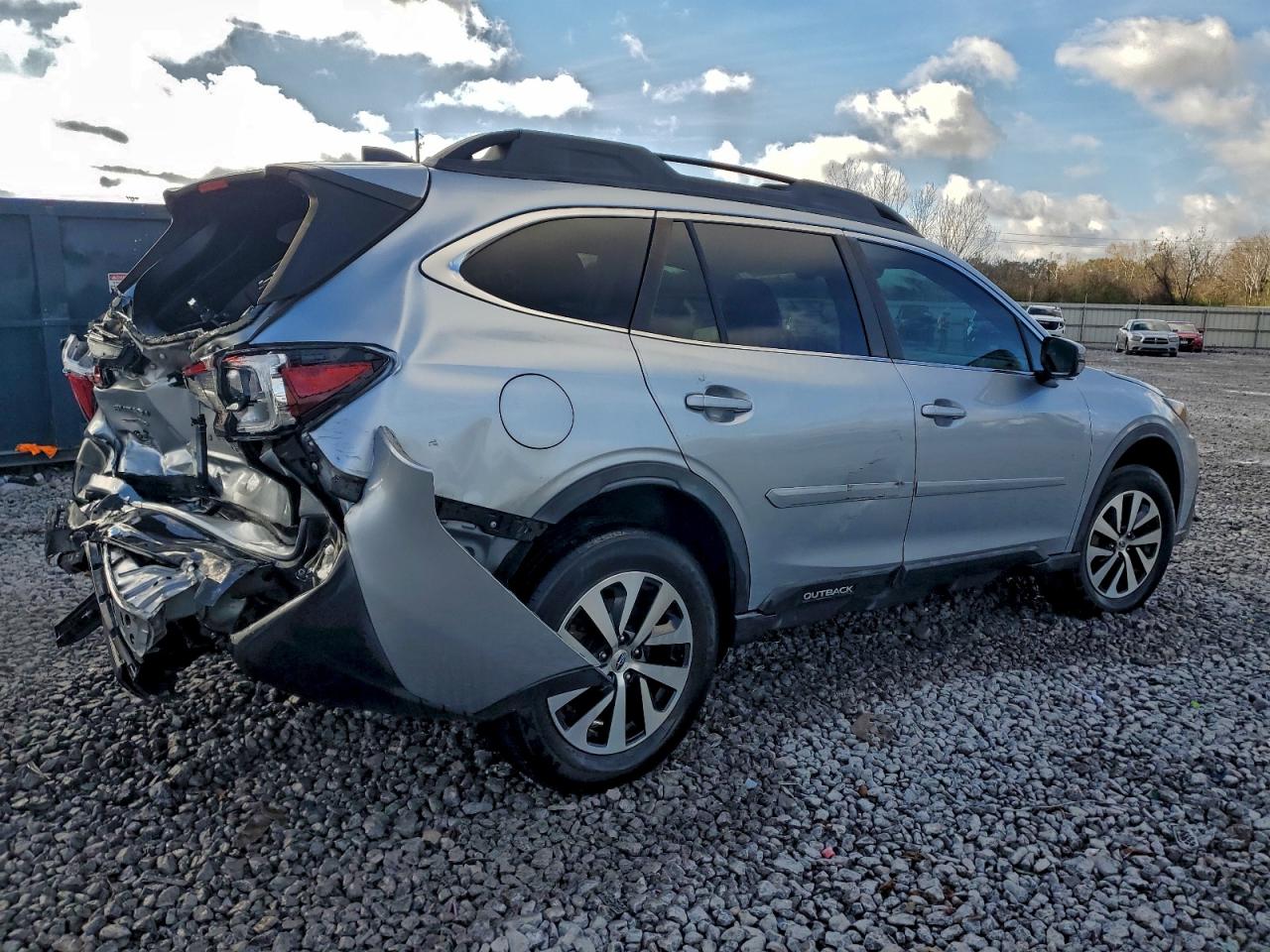 Subaru Outback Premium Image 2